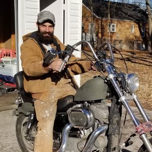 Meet your Posher, Adam